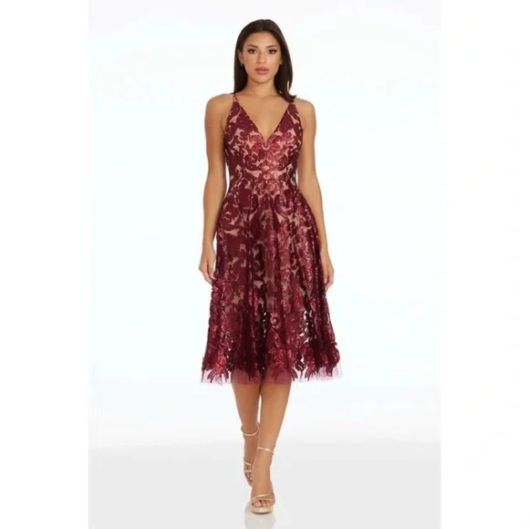 Dress the Population Blair Embellished Cocktail Dress Lace XS Modest Neckline